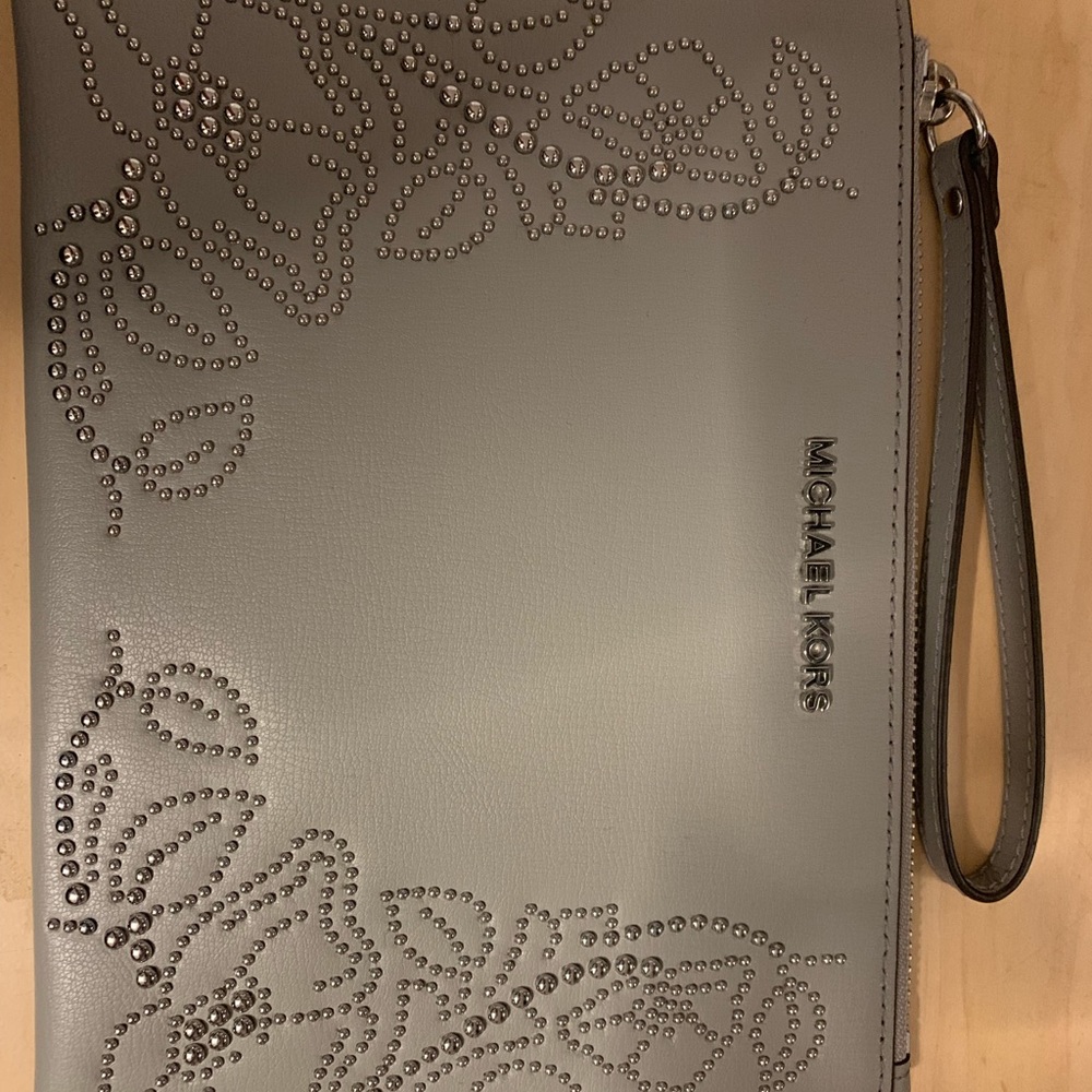 Michael kors wristlet